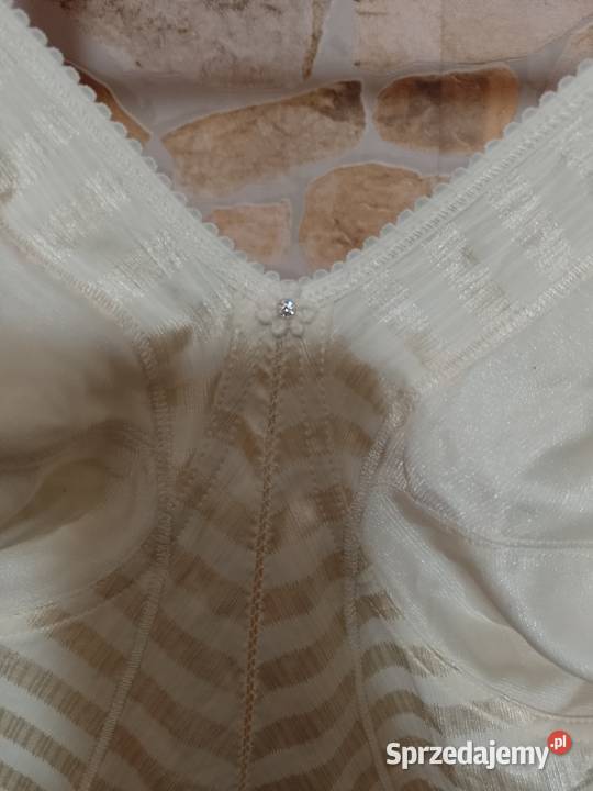 85D 38M ogato zdobione Body modelujące z Londynu Kraków