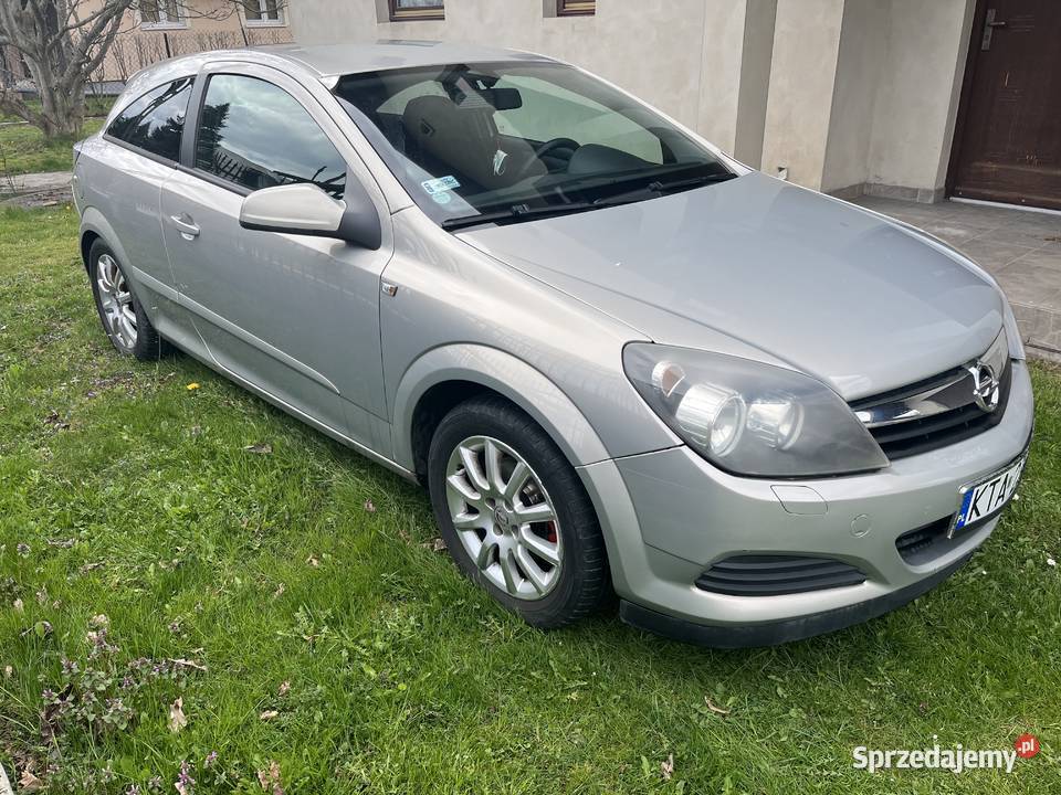Opel Astra H GTC 16 benzyna 2006 komplet zimówki Tarnów