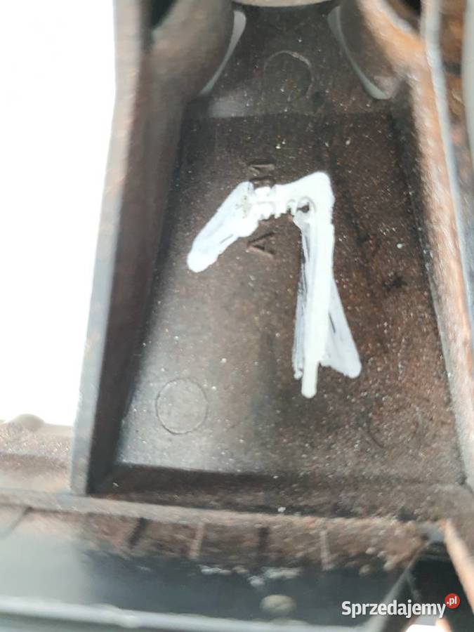 UCHWYT PROWADNICA SZYBY LEWA IVECO EUROCARGO Janowice