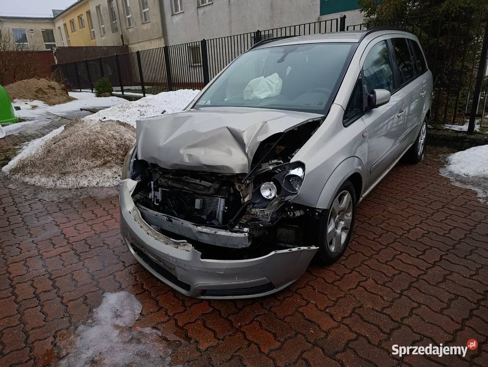 Opel Zafira II 19 Diesel uszkodzony Zafira Samochody osobowe Chojnice