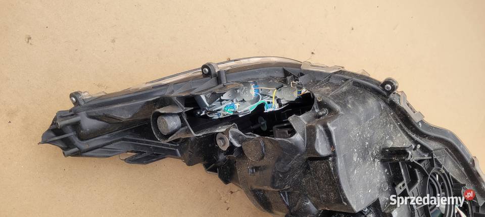 REFLEKTOR PRAWY LAMPA PRAWA TOYOTA RAV4 V FULL Ruda Śląska