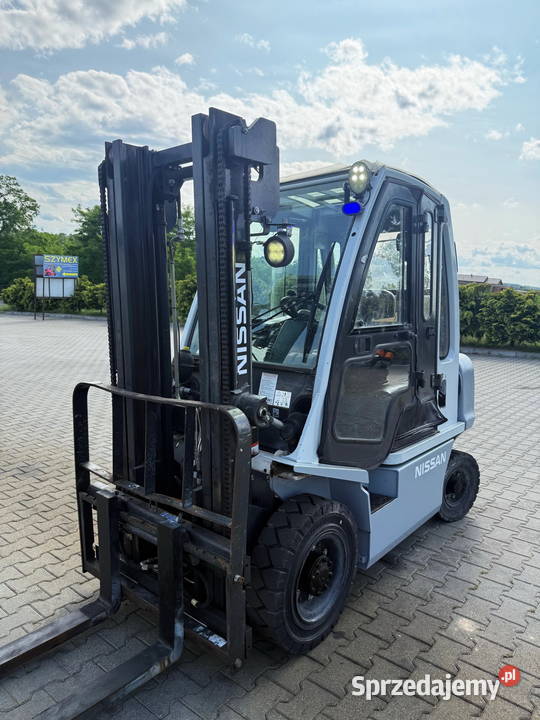 wózek widłowy diesel NISSAN FD25 2500 330m łódzkie Działoszyn