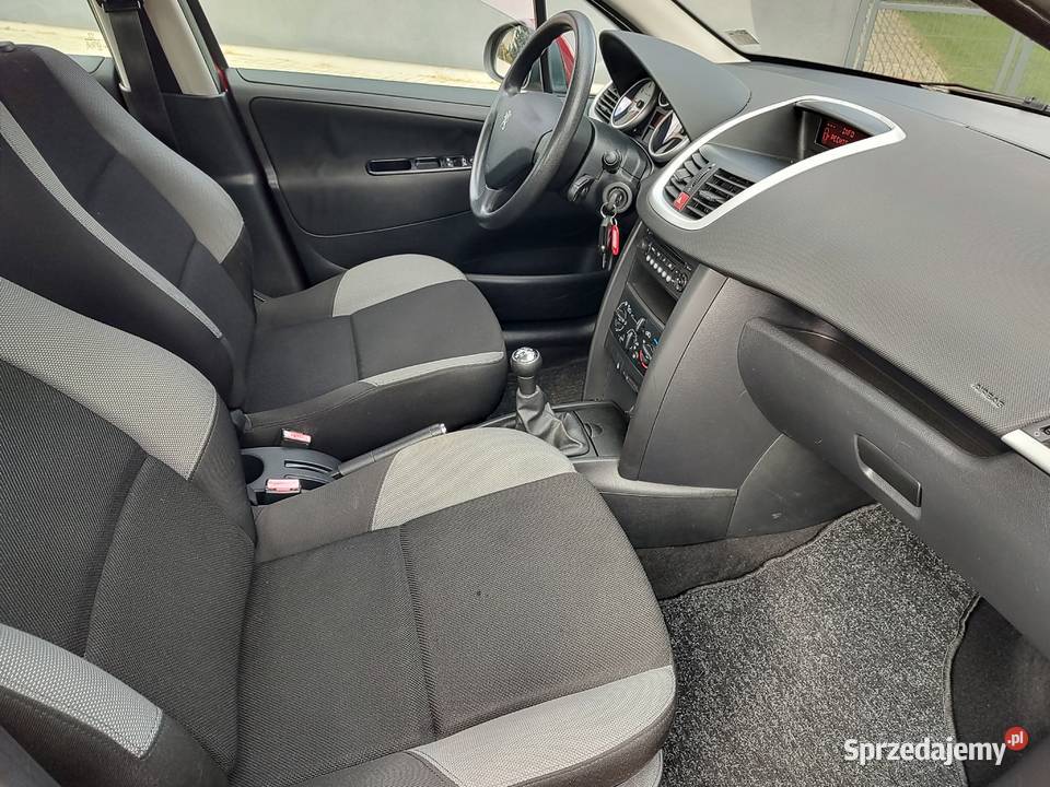 PEUGEOT 207 14 BENZYNA wielkopolskie Leszno