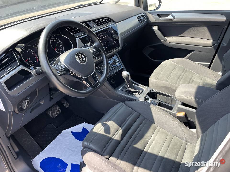 Vw Touran 2020r 15 Benzyna 150 65590Vat Salon welurowa tapicerka Lubartów