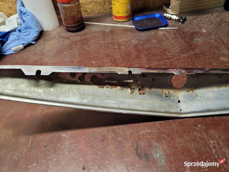 Mercedes Benz 190 ramka grilla Mąchocice Kapitulne