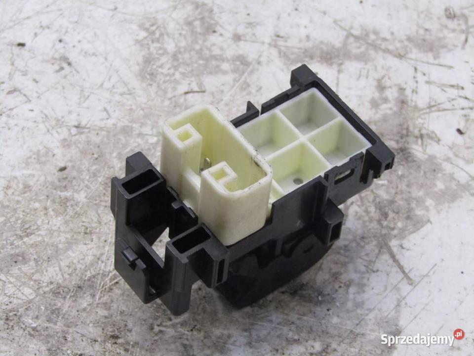 PANEL PRZEŁĄCZNIK SZYB PRAWY PRZÓD PEUGEOT 108 osobowe