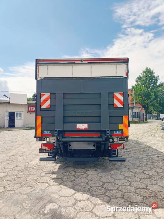 SCANIA P280 4x2 CHŁODNIA IZOTERMA PODNOSZONY centralny zamek Częstochowa