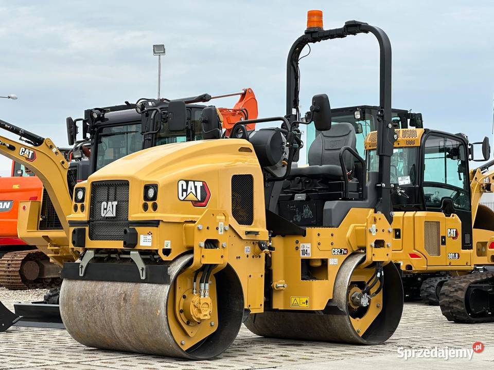 WALEC DROGOWY CATERPILLAR CB27 GC Rok produkcji 2025 wielkopolskie Tuliszków