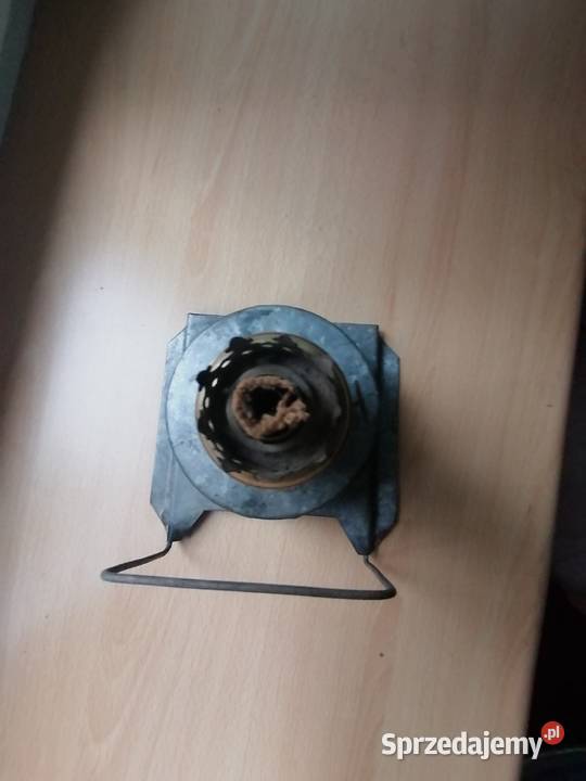 Stara lampa kolejowa na nafte Kraków