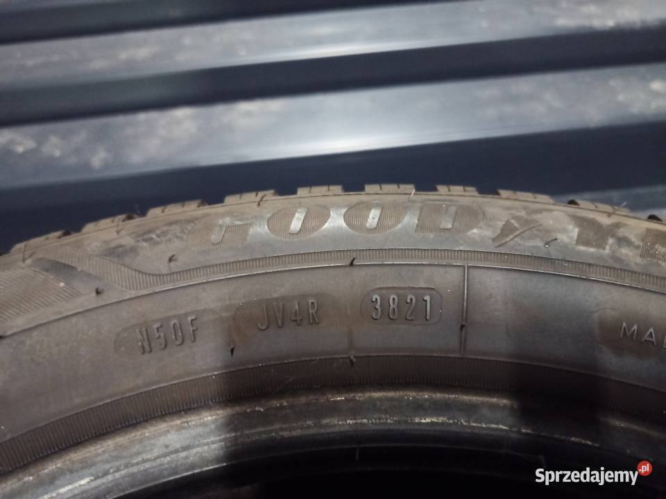 Opony zimowe Good Year Ultra Grip 205 55 16 2 Siedlce