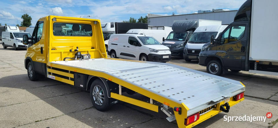 Iveco Daily 35S18A8H V Laweta Platforma 4900 X elektryczne lusterka Szczecinek