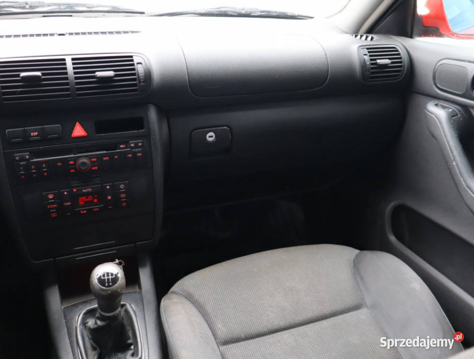 Audi A3 16 czerwony mazowieckie