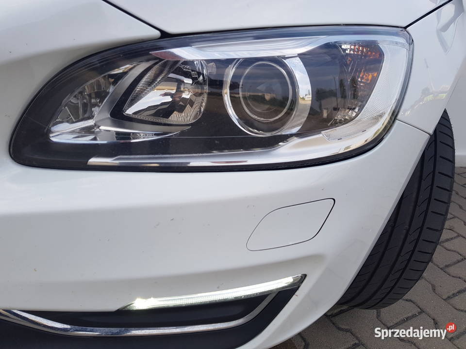 VOLVO V60 D3 2017 salon Polska elektryczne lusterka Brzeg