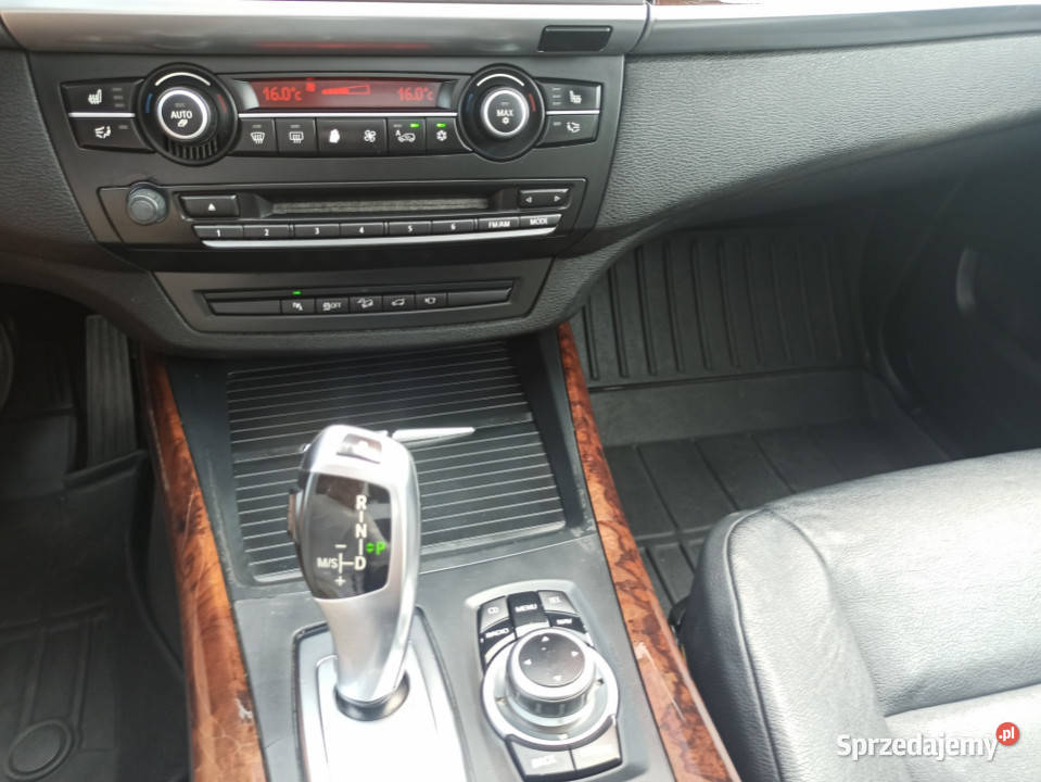 bogata 7 osób SUV sprzedam