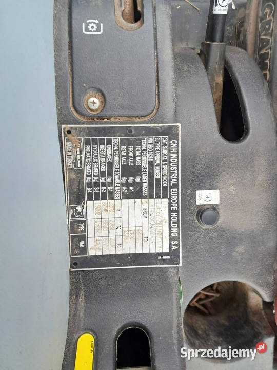 ciągniki Holland t475 s