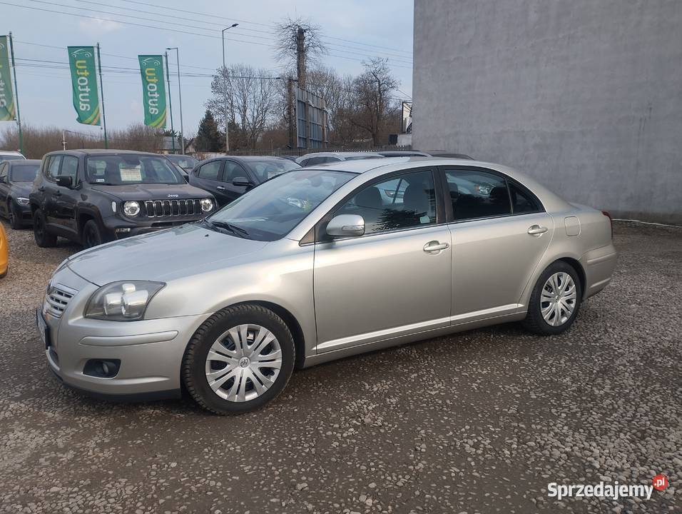 Toyota Avensis 20d4d 126 Hak Navi VAT marża Warszawa