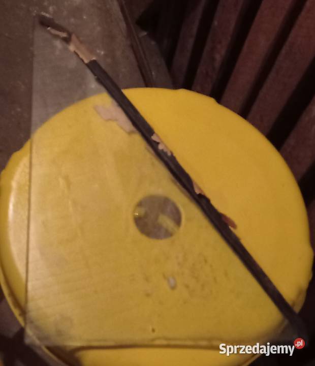 Szybki boczne uchylne do Fiat 125 p Rok produkcji 1974 Części samochodowe Kraków