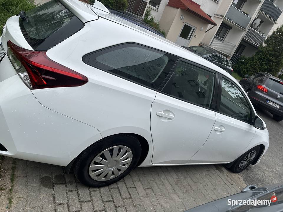Toyota Auris 14 d4d 2018r Łódź sprzedam