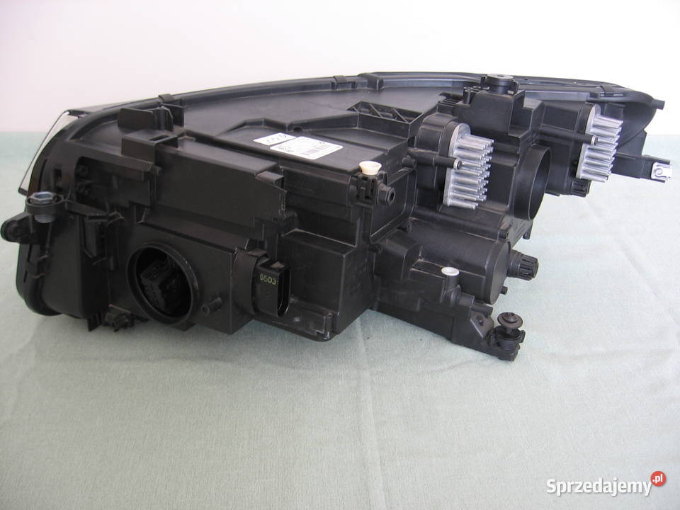 5NB941082H VW Tiguan 2 Reflektor lampa MATRIX IQ Lampy przednie Warszawa