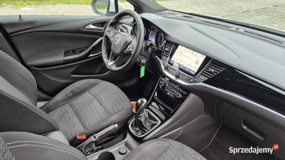 ASTRA 16 136 CDTI OPŁACONY BEZWYPADKOWY nawigacja Rzeszów sprzedam
