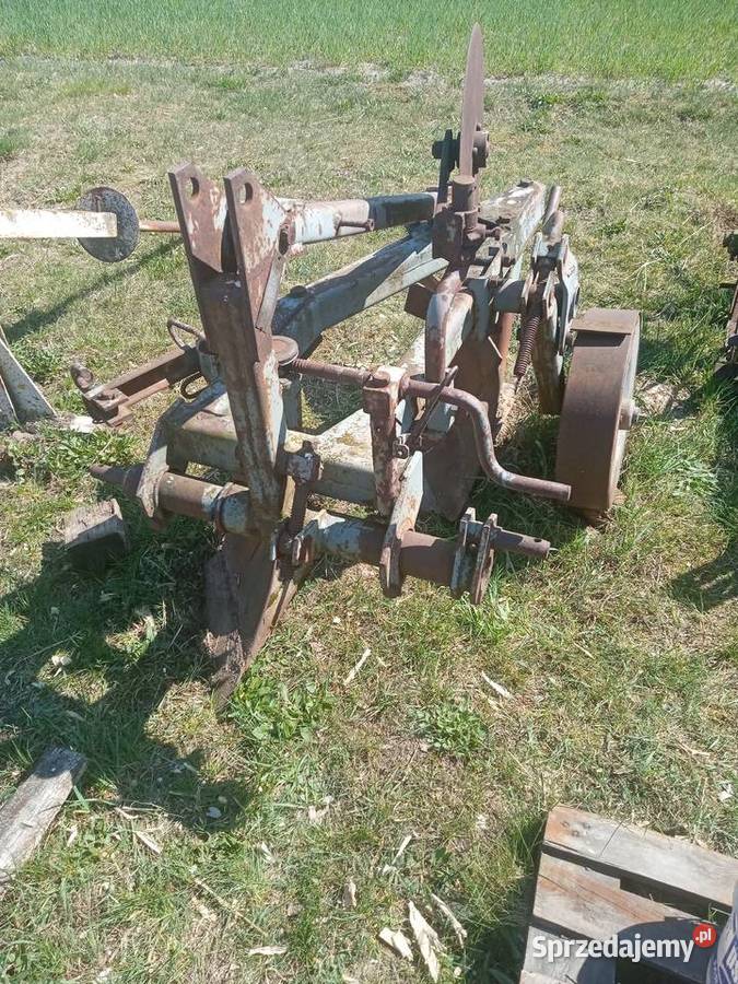 Pług Grudziądz nieuszkodzony Pługi łódzkie Bełchatów