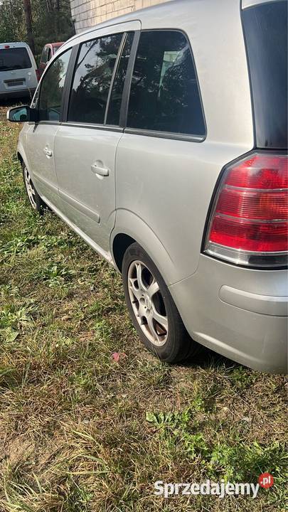 Opel zafira B 2006r Samochody osobowe