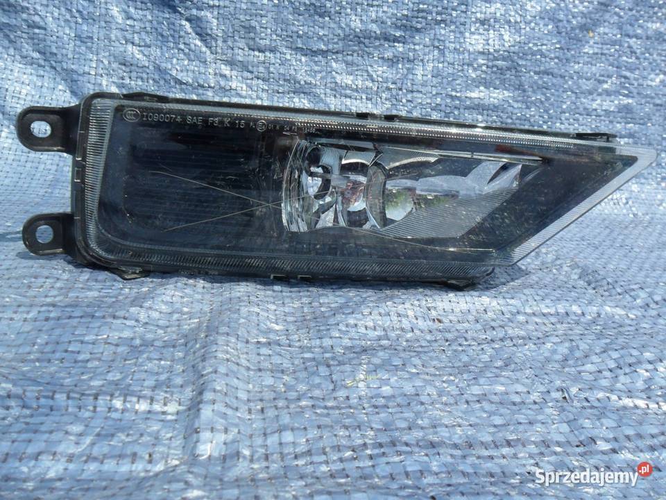 Volkswagen Tiguan II halogen prawy przedni osobowe Nowy Tomyśl