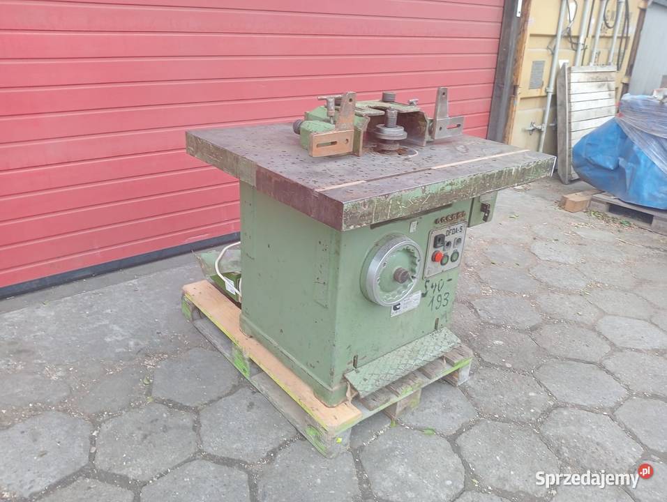 Frezarka dolnowrzecionowa z wózkiem Gomad pomorskie Wejherowo