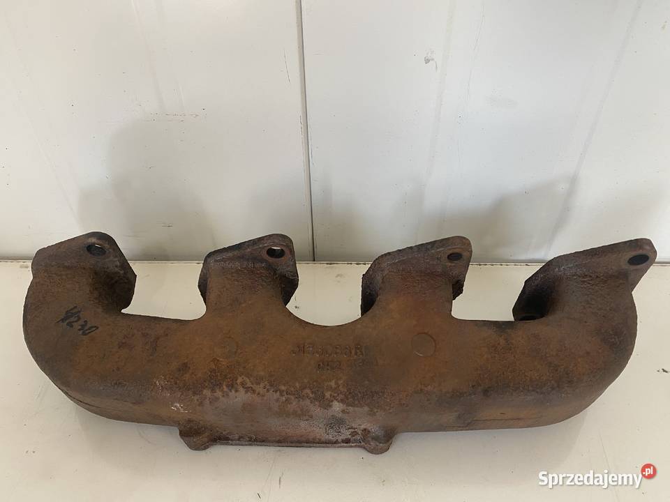 KOLEKTOR WYDECHOWY CASE 3136066R12 Kielce