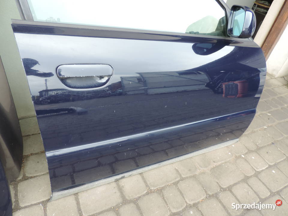 AUDI A4 B5 FL KOMBI DRZWI PRAWE PRZEDNIE LY5K Nowy Sącz