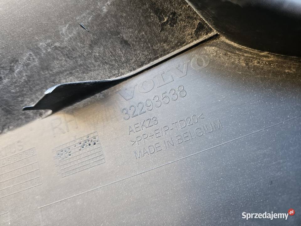 VOLVO C40 NAROŻNIK PRAWY ZDERZAKA TYŁ TYLNY osobowe Części samochodowe Międzychód sprzedam