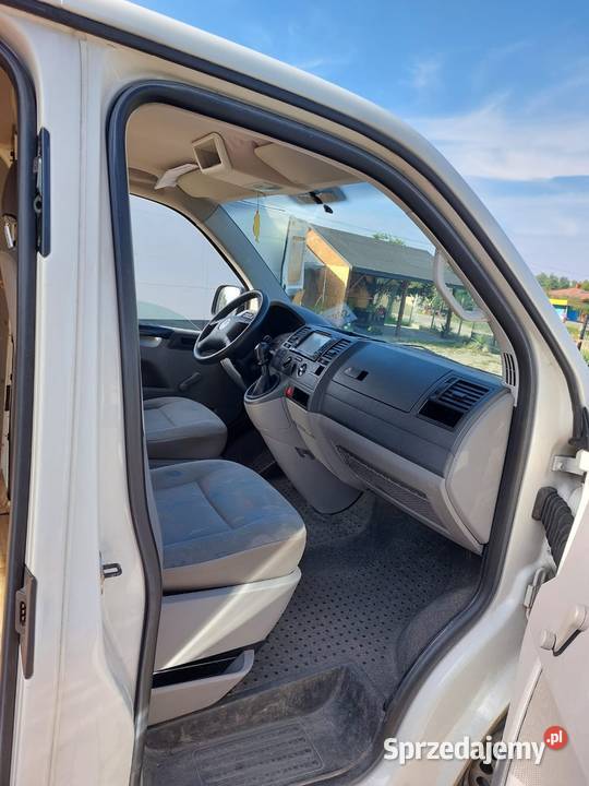 Sprzedam Volkswagen Transporter T5 Rok produkcji 2004 Motoryzacja sprzedam