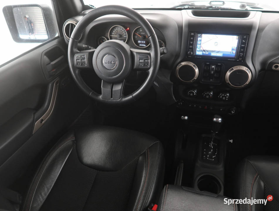 Jeep Wrangler 28 CRD Bielany Wrocławskie