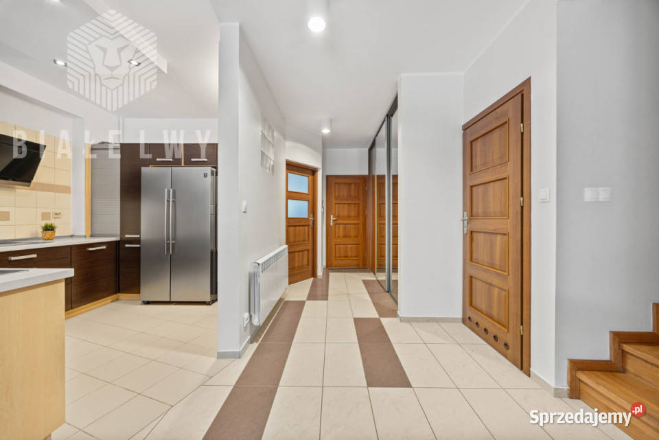 Dom szeregowy 175m2 Warszawa