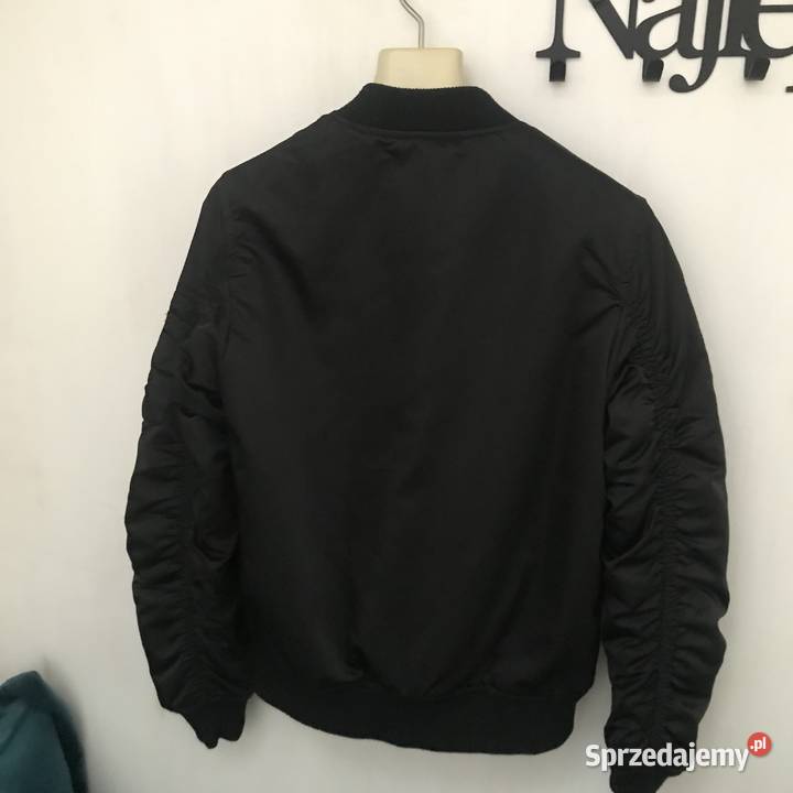 Kurtka bomberka XS Bershka Wiatrówka