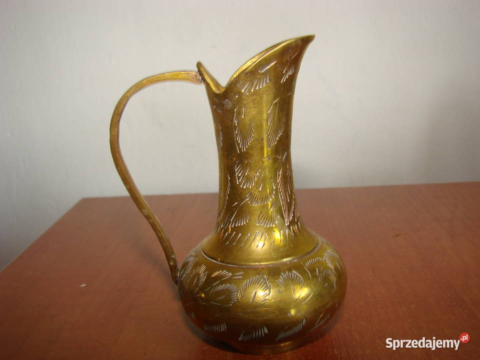 mały mosiężny dzbanek orientalny Pruszcz Gdański