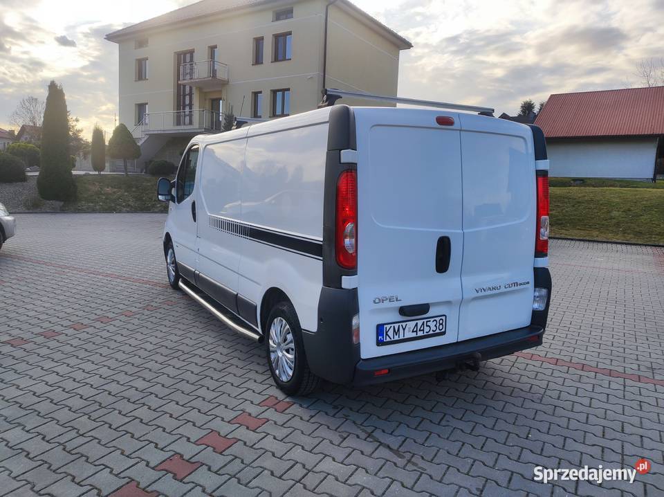 Opel Vivaro2014r 284 000 przebiegustan