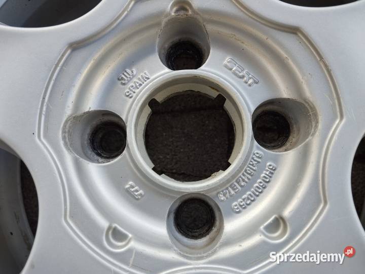 Felgi Seat 15 4x100 6J ET43 571mm komplet śląskie Kamieniec