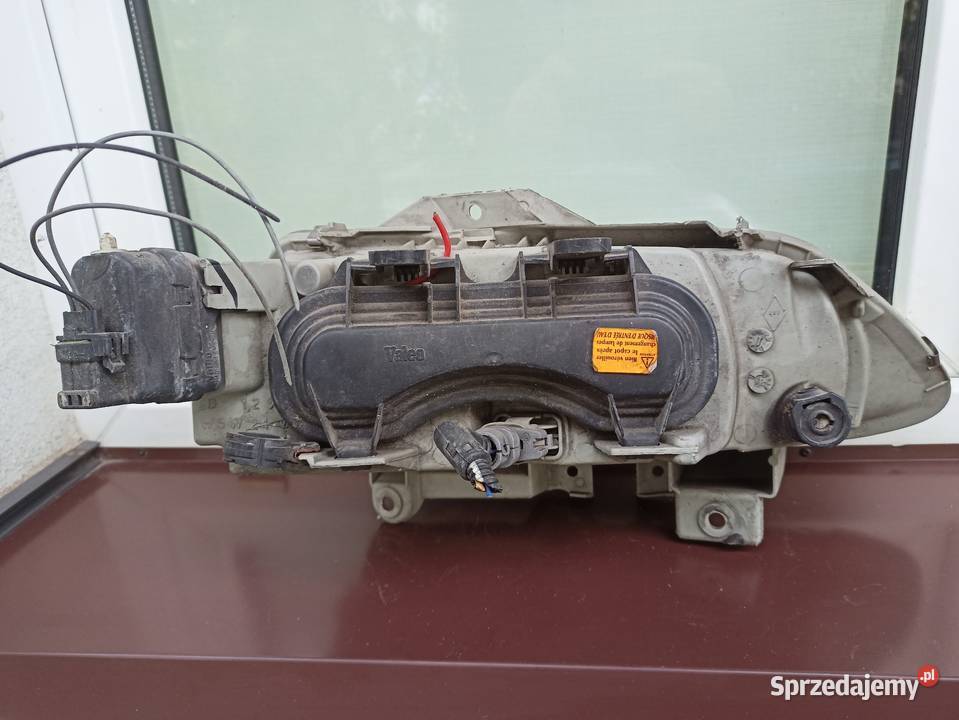 Renault Espace 3 II lampa przednia lewa