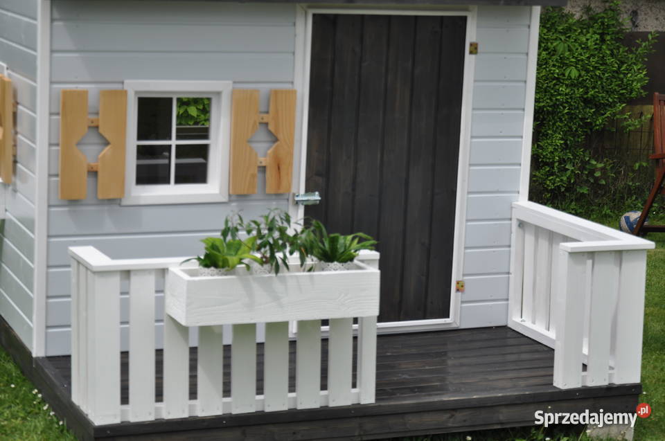 Oryginalny ładny solidny domek ogrodowy dzieci z Brzuśnik