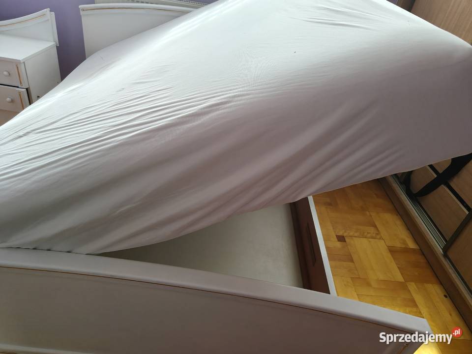 Komplet sypialniany łóżko 160200 2szafki nocne Wołomin sprzedam