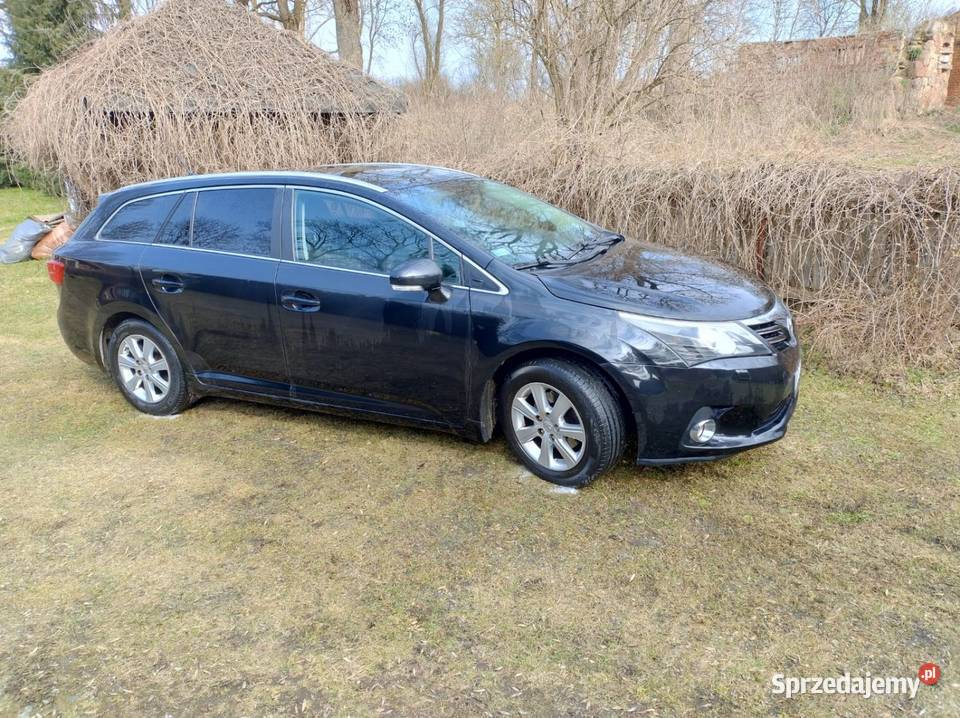 Sprzedam Toyotę Avensis Kombi Kombi sprzedam