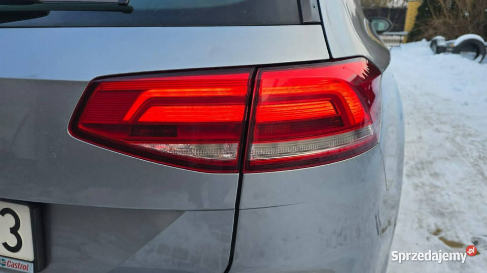Volkswagen Passat Model 2018 Bezwypadkowy Full 271500km mazowieckie sprzedam