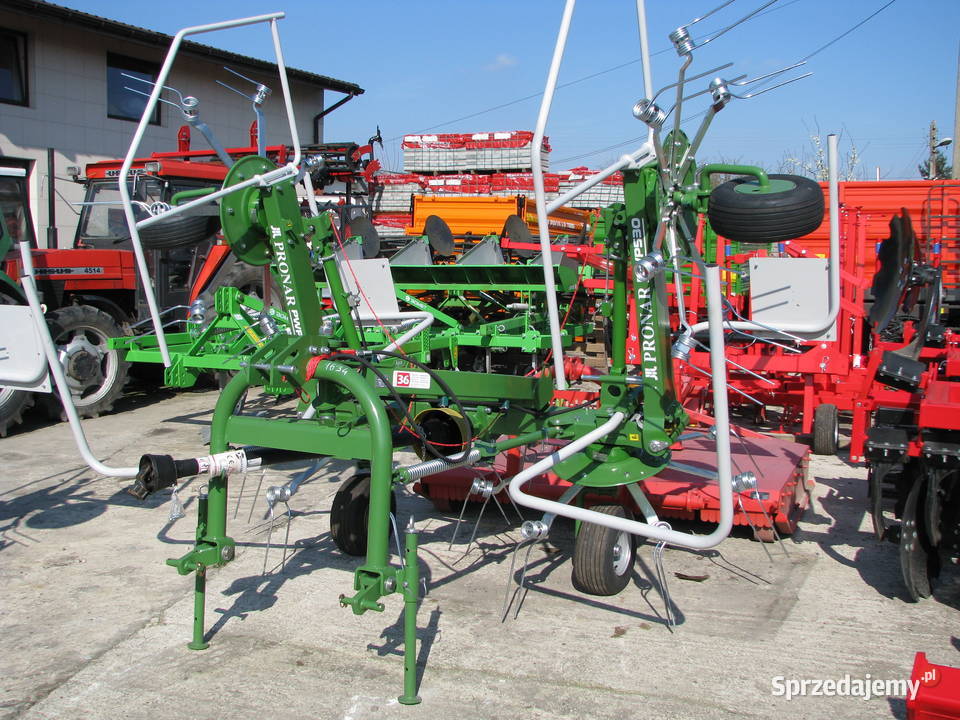 Przetrząsacz pokosów 4 karuzelowy PWP460 PRONAR
