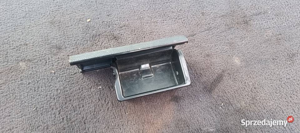 Popielniczka Tył 8D0 857 961 A Audi A4 B5 a16 sprzedam