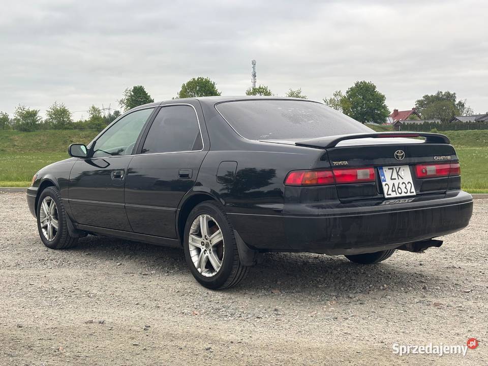 Toyota Camry 1997 22 benz BEZ RDZY YOUNGTIMER Koszalin