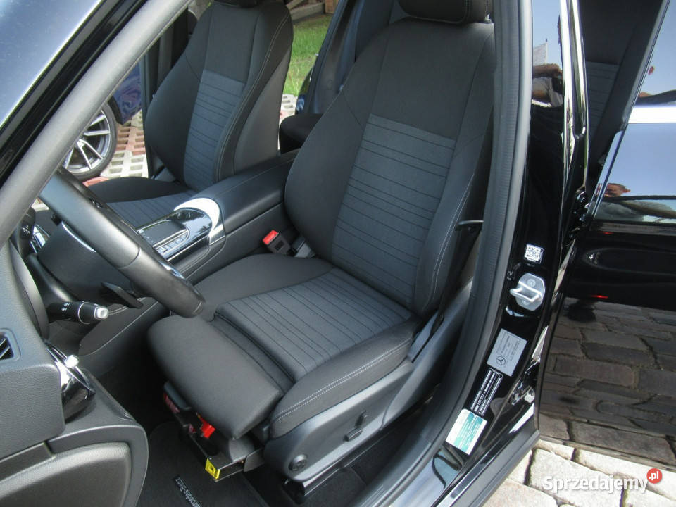 Mercedes GLC 200 BEZSZKODOWY Kamera Salon Polska Rok produkcji 2020