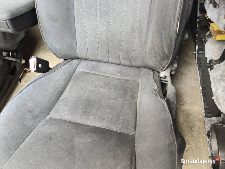 Alfa Romeo 155 FL SW kombi wnętrze fotele kanapa