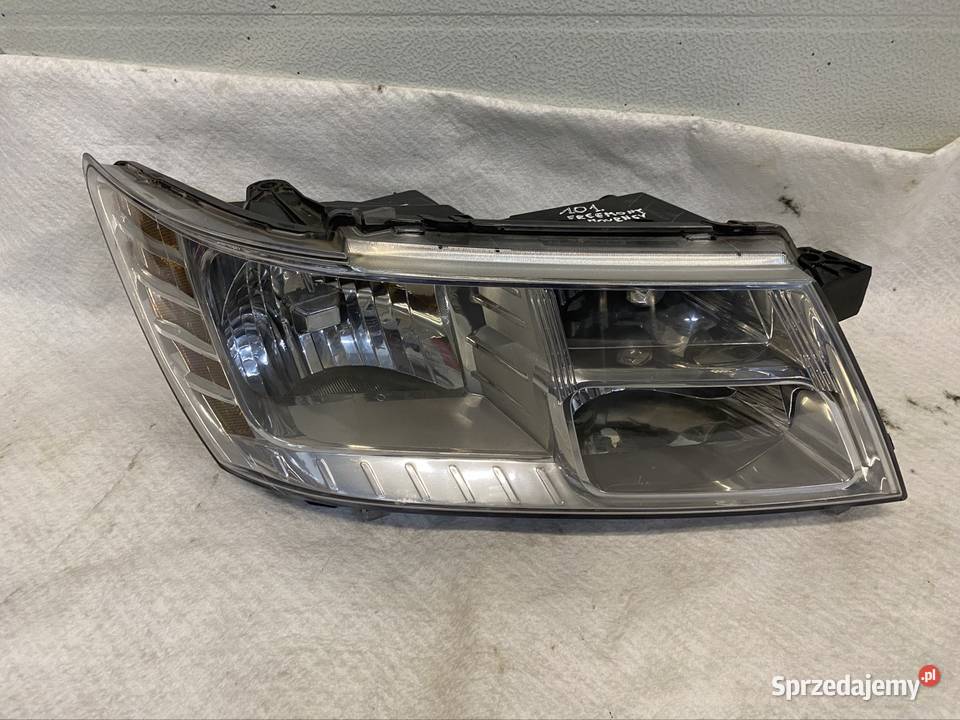 Lampa prawy przód Fiat Freemont Dodge Journey osobowe Jasienica