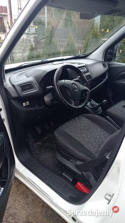 Opel kombo Starogard Gdański